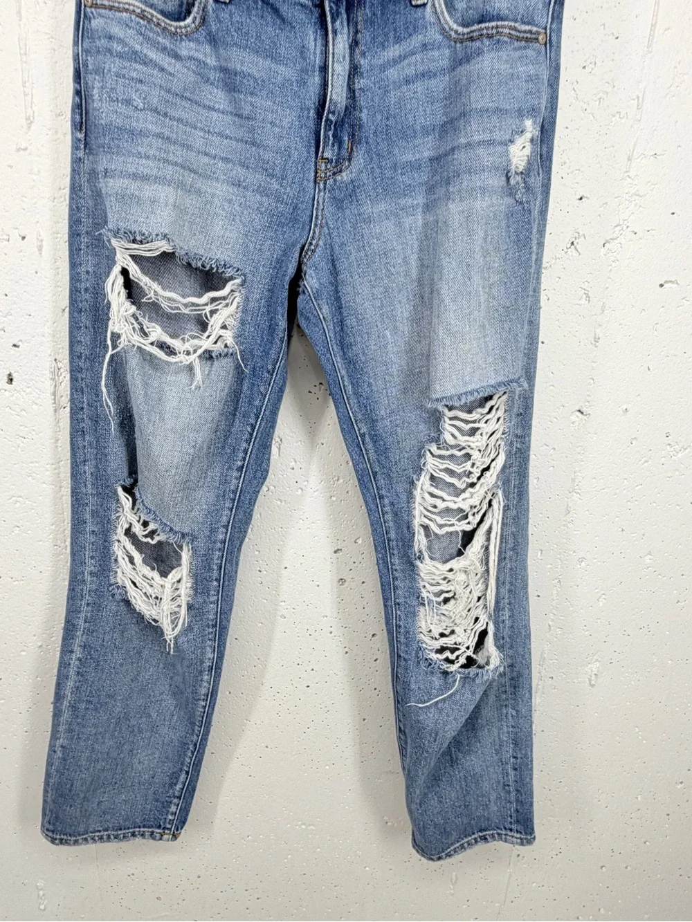 KanCan Size 29 High Rise Boyfriend 100% Cotton Distressed Jeans